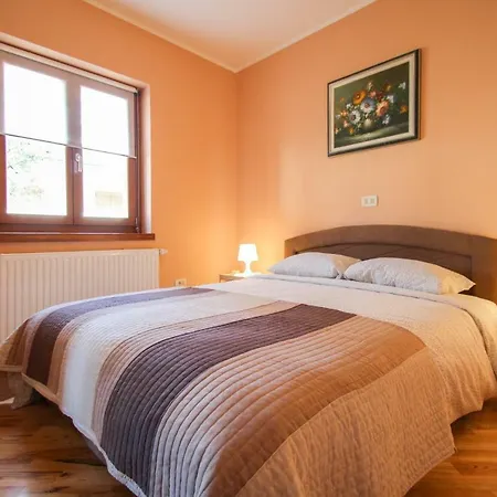 Casa Rafael 1 *